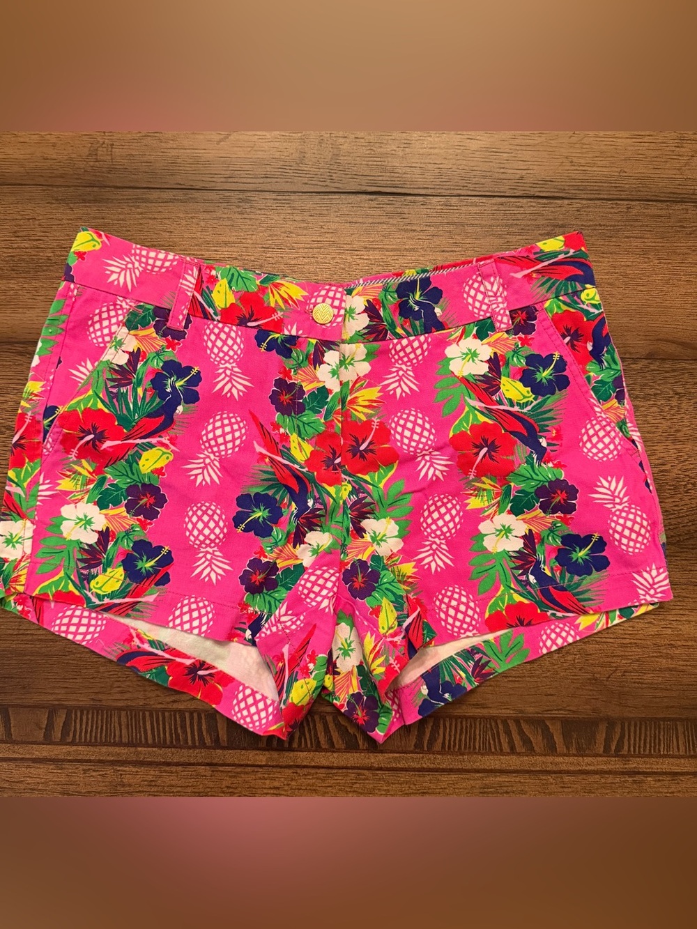 Macbeth Collection by Margaret Josephs pink pineapple floral cotton shorts Large